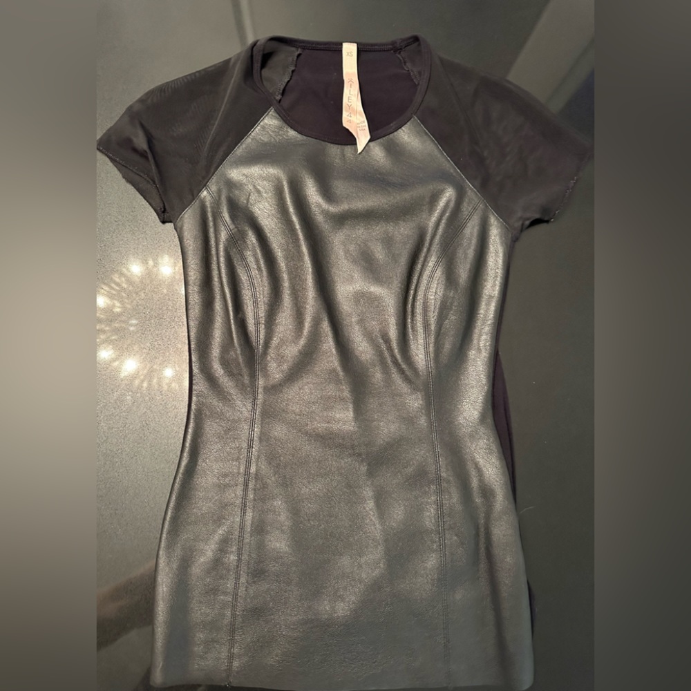 Bailey  faux leather tee w mesh sleeves